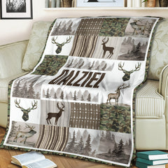 Maxcorners Personalized Rustic Camo Deer Blanket – Camo & Forest Patchwork Cabin Decor LM1611