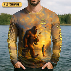 Maxcorners The Best Things In Life Are Wild And Free Bigfoot Sunset Funny Fishing Shirt, SPF Shirt For Men
