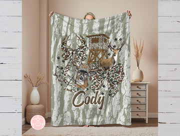 Maxcorners Hunting Season Blanket, Custom Camo Deer Throw Blanket, Personalized Blanket, Hunters Gift, Deer Stand, Bow Hunting, Gift for Him, Hunting
 LM1611